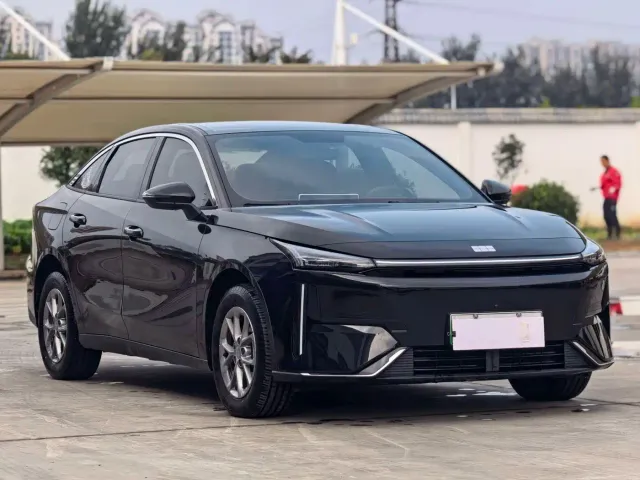 Geely Galaxy L6 — Фото автомобиля 3