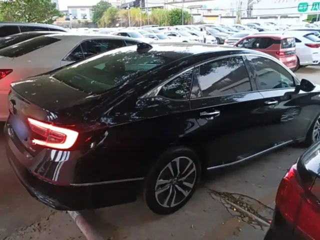 Honda Accord — Фото автомобиля 6