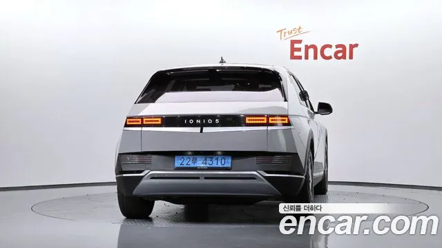 Hyundai Ioniq 5 — Фото автомобиля 4