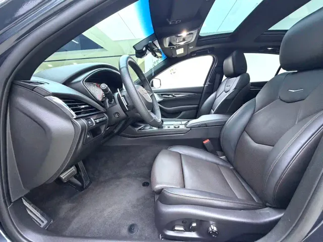 Cadillac CT5 — Фото автомобиля 4