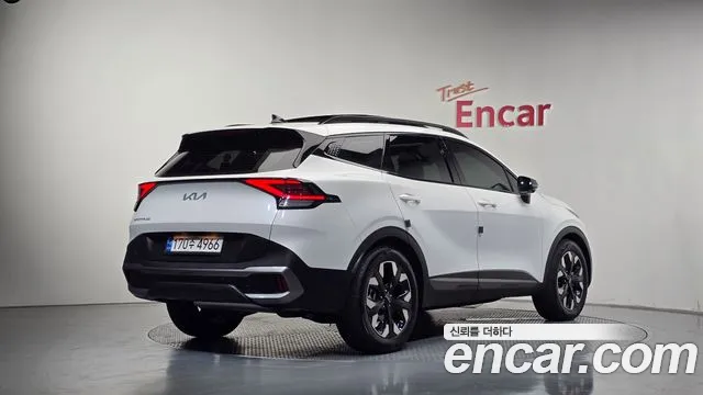 Kia Sportage Sportage 5-е поколение Бензин 1.6 турбо 2WD — Фото автомобиля 2