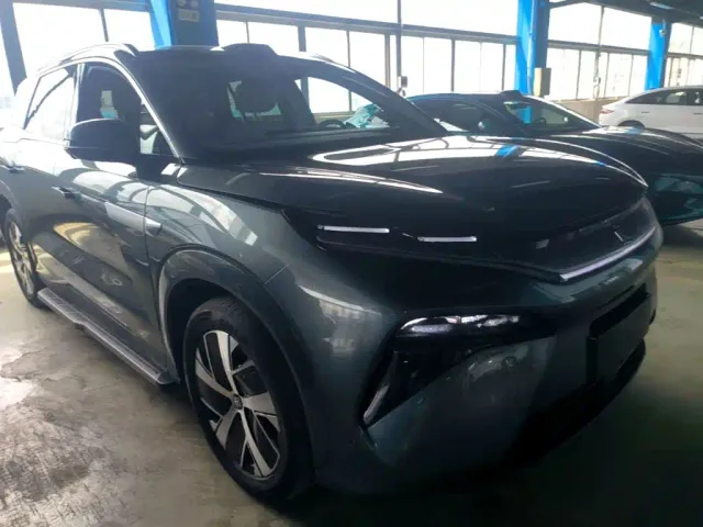 BYD Tang L — Фото автомобиля 3