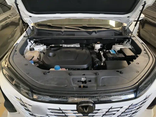 Changan CS75 Plus — Фото автомобиля 19