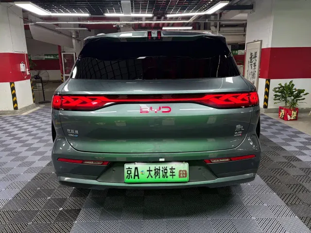 BYD Tang L — Фото автомобиля 8