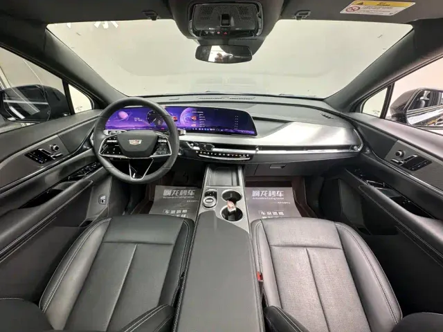 Cadillac XT5 — Фото автомобиля 6