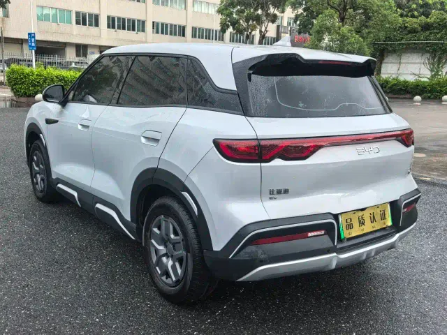 BYD Yuan UP — Фото автомобиля 7