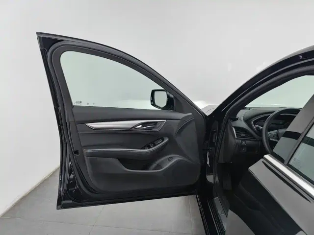 Cadillac CT5 — Фото автомобиля 8