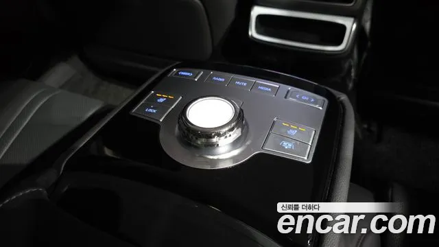 Genesis G80 Бензин 2.5 турбо AWD — Фото автомобиля 14