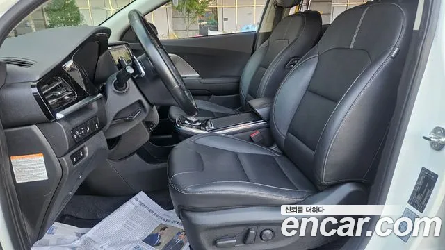 Kia Niro — Фото автомобиля 8