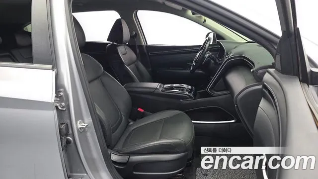 Hyundai Tucson Tucson (NX4) Дизель 2.0 4WD — Фото автомобиля 26