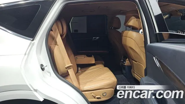 Genesis GV80 — Фото автомобиля 17