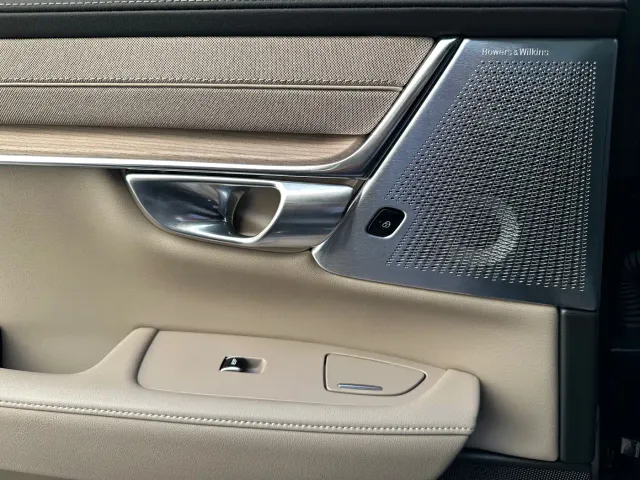 Volvo S90 — Фото автомобиля 16