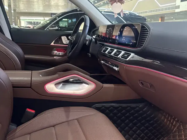 Mercedes-Benz GLE-Class — Фото автомобиля 5
