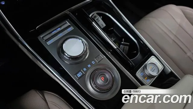 Genesis GV80 2.5T Бензин AWD — Фото автомобиля 9