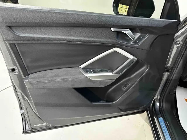 Audi Q3 — Фото автомобиля 16