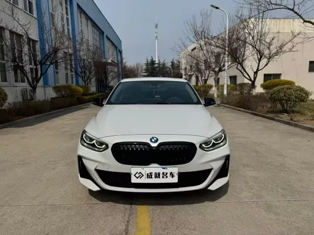 BMW 1 Series — Фото автомобиля 2