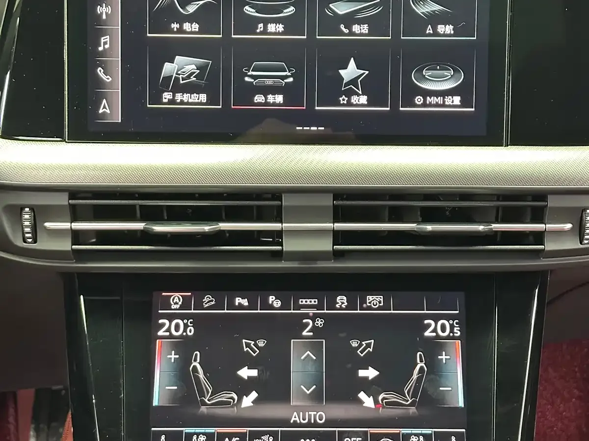 Audi Audi Q6 2024 50 TFSI quattro Xing Yun Flying Rider Package 6-seater — Фото автомобиля 14