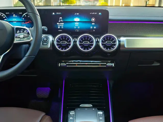 Mercedes-Benz GLB-Class — Фото автомобиля 19