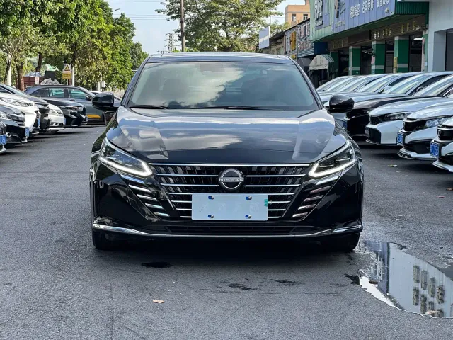Nissan Teana — Фото автомобиля 2