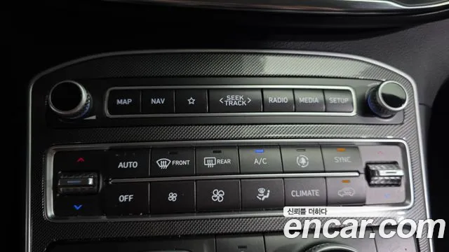Hyundai Santafe — Фото автомобиля 24