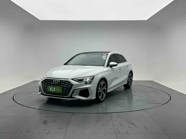 Фотография автомобиля — Audi A3
