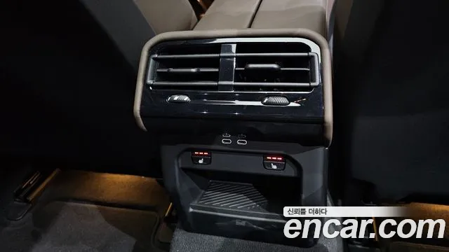 BMW 5 Series G60 — Фото автомобиля 19