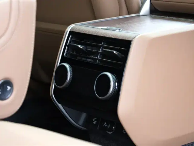 Land Rover Range Rover — Фото автомобиля 18