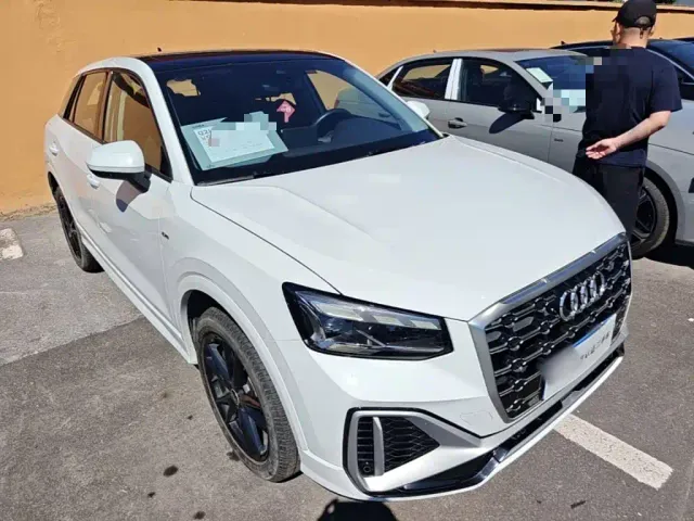 Audi Q2L — Фото автомобиля 3