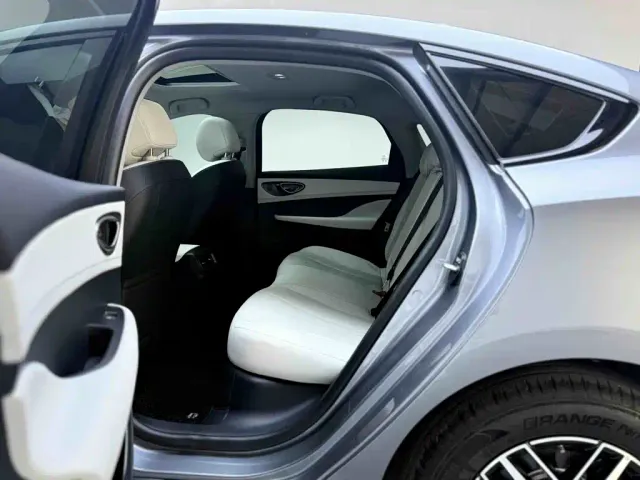 BYD Seal 05 DM-i — Фото автомобиля 15