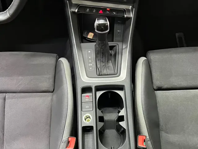 Audi Q3 — Фото автомобиля 12