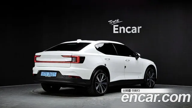 Polestar Polestar 2 — Фото автомобиля 2