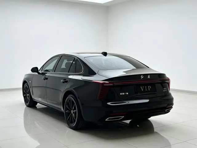 Hongqi H5 — Фото автомобиля 9