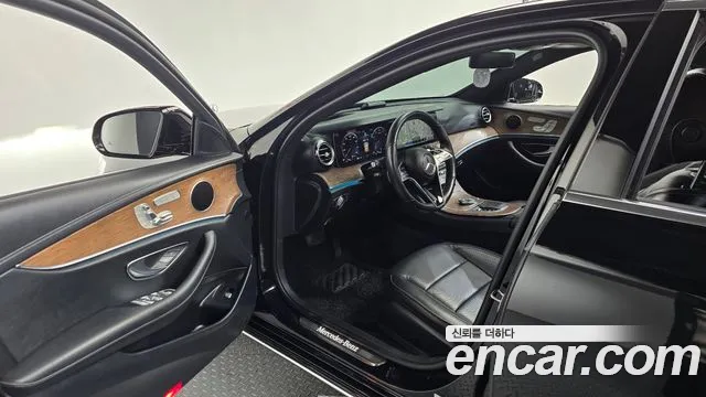 Mercedes-Benz E-Class W213 — Фото автомобиля 15
