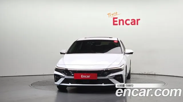 Hyundai AVANTE Новый Avante (CN7) — Фото автомобиля 3