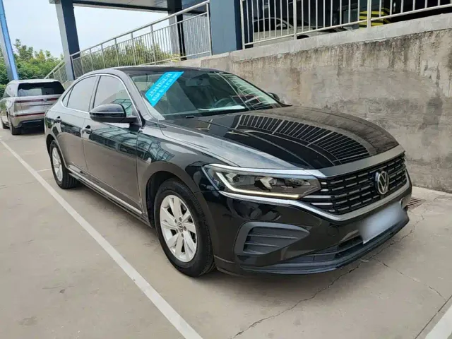 Volkswagen Passat — Фото автомобиля 3