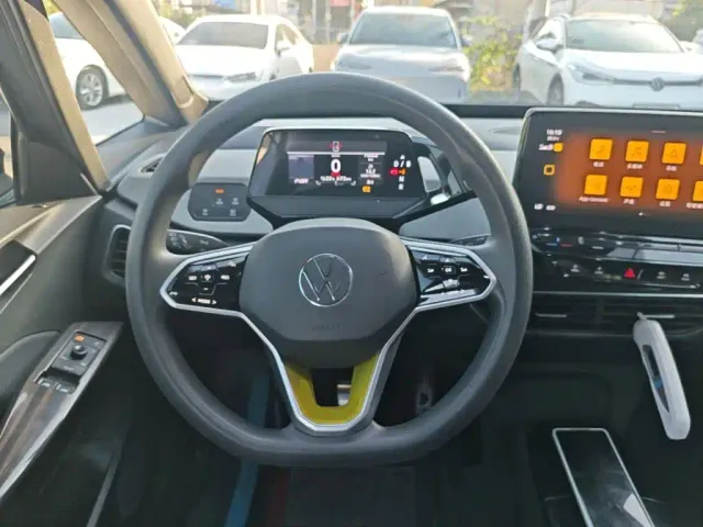 Volkswagen ID.3 — Фото автомобиля 10