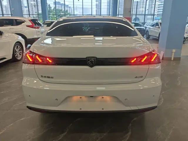 Peugeot 408 — Фото автомобиля 5