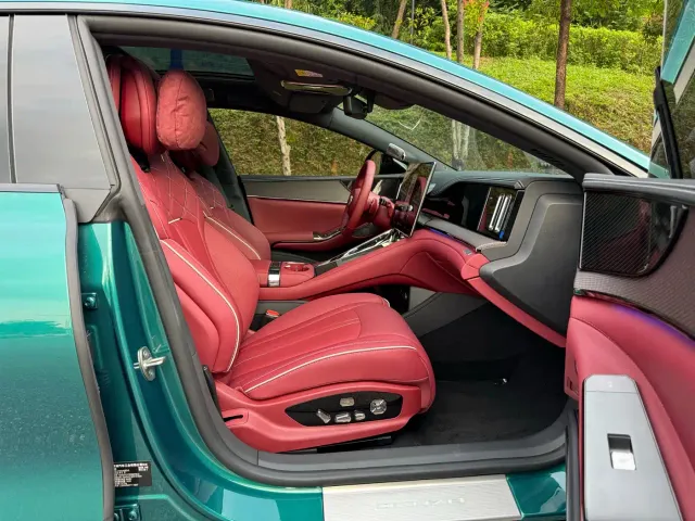 Denza Z9GT — Фото автомобиля 17