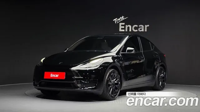 Фотография автомобиля — Tesla Model Y