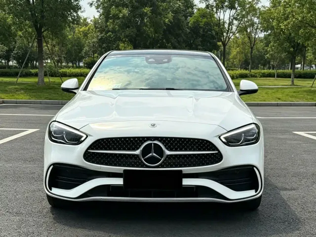 Mercedes-Benz C-Class — Фото автомобиля 2