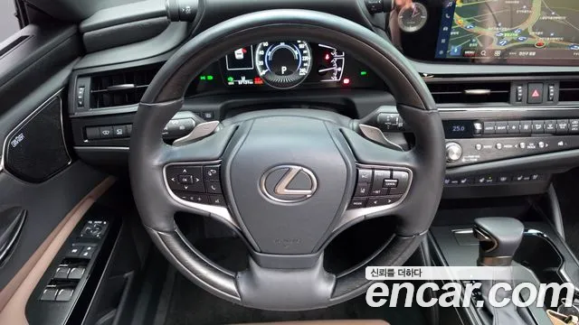 Lexus ES 7th Gen — Фото автомобиля 18