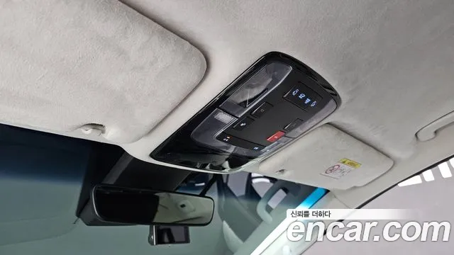 Hyundai Staria Staria 4WD Lounge 9 мест — Фото автомобиля 26