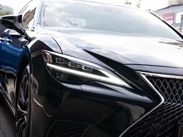 Lexus LS — Фото автомобиля 6