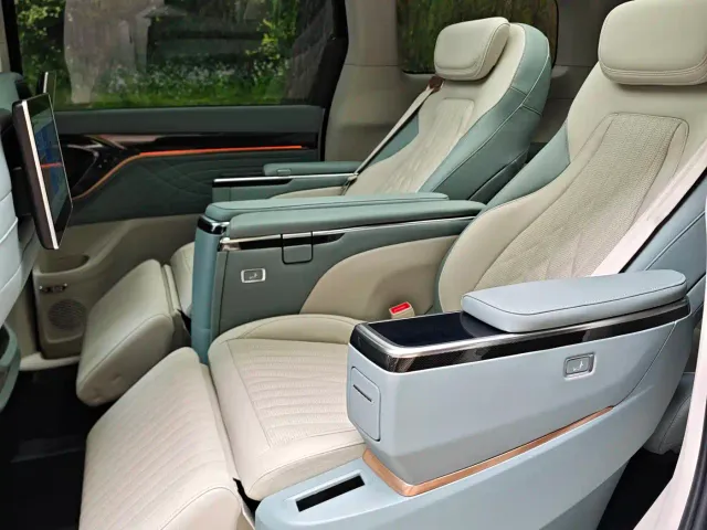 Maxus G90 — Фото автомобиля 15