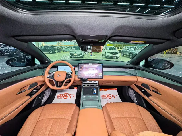BYD Han L — Фото автомобиля 13