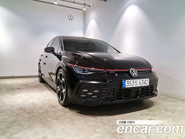 Фотография автомобиля — Volkswagen Golf Generation 8