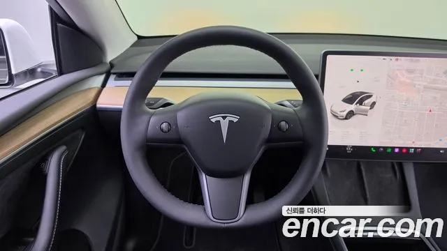 Tesla Model Y — Фото автомобиля 12