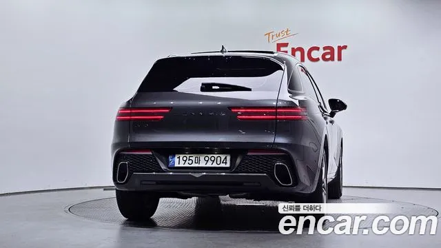 Genesis GV70 2.5T Бензин 2WD — Фото автомобиля 4