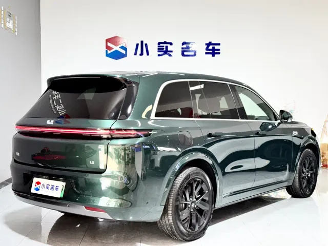 Li Auto L8 — Фото автомобиля 7