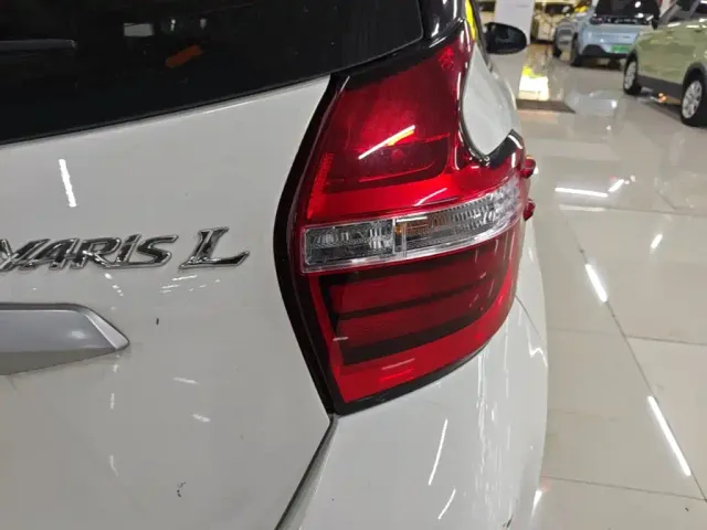 Toyota YARiS L Zhi Xuan 2022 1.5L CVT Leading PLUS Edition — Фото автомобиля 7